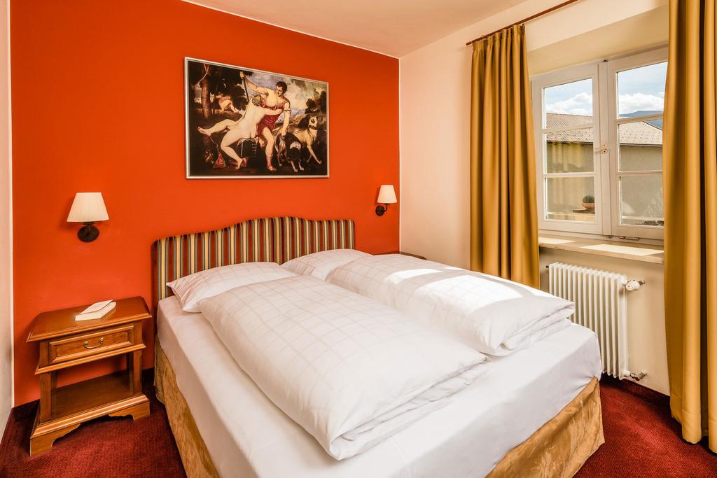 Hotel Traube Bressanone Oda fotoğraf